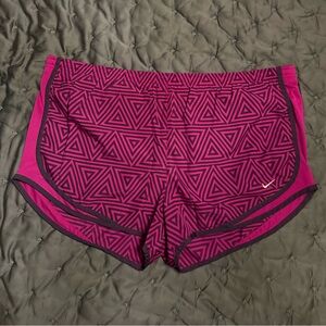 Nike Dri-fit Mid-2000s Women's Fuchsia and Purple Patterned Athletic Shorts